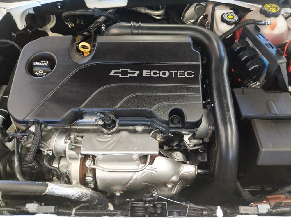 2017 Chevrolet Malibu - Engine