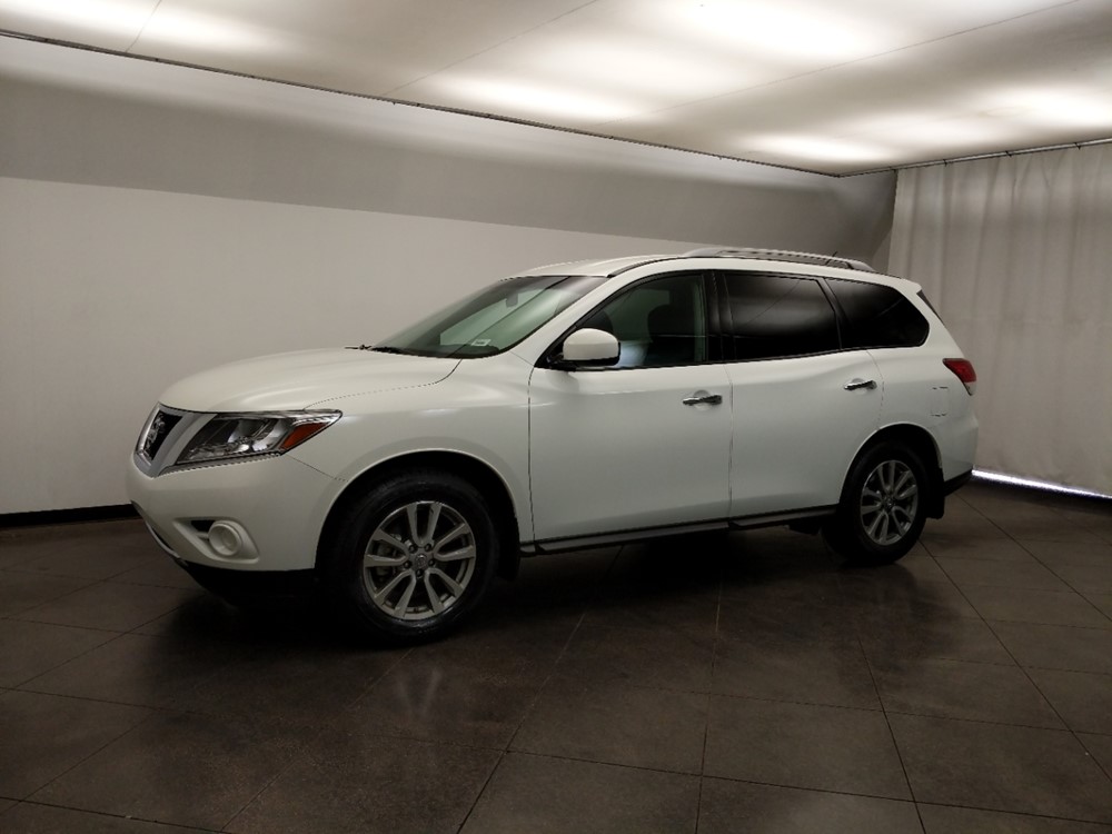 2016 Nissan Pathfinder - Driver Front Side