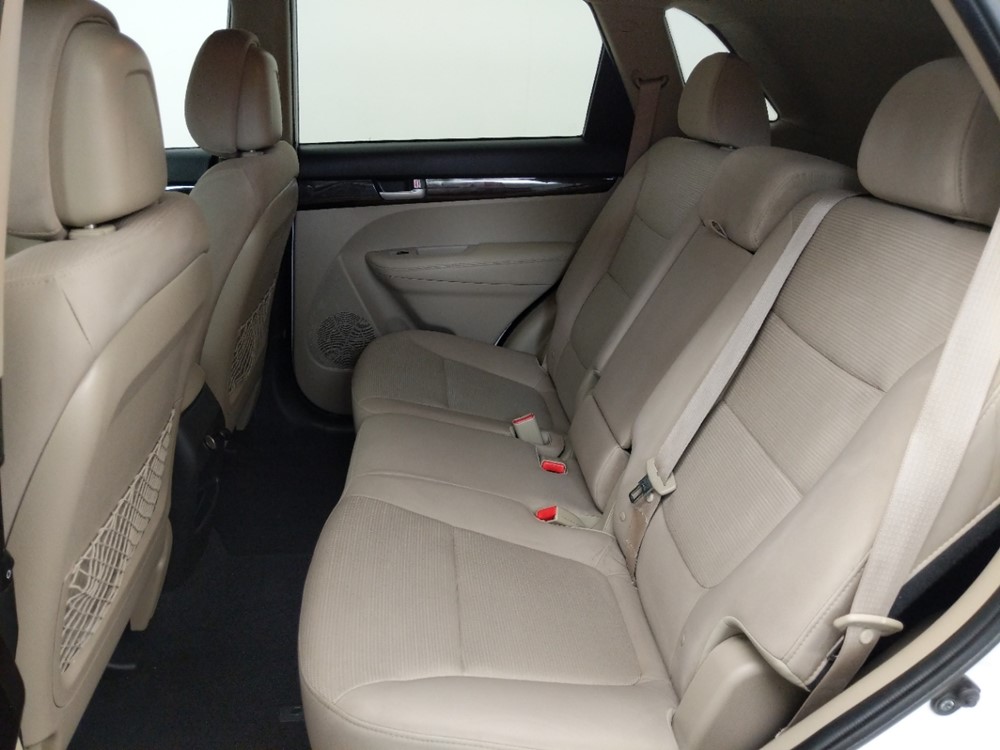 2014 Kia Sorento - Driver Rear Seat