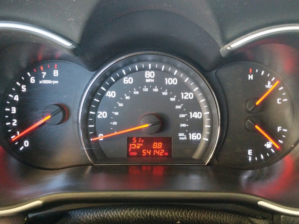 2014 Kia Sorento - Odometer Close Up