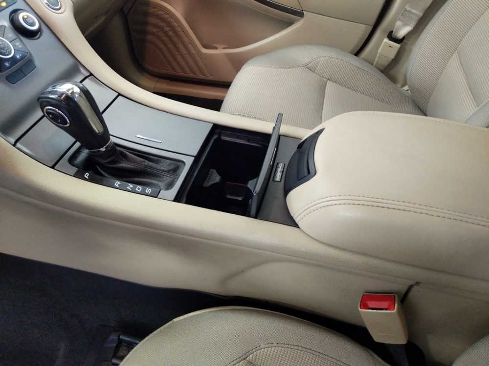 2014 Ford Taurus - Center Console/Cup Holders
