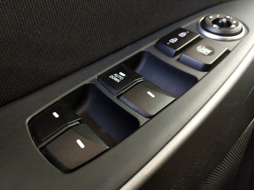 2017 Hyundai Elantra - Driver Power Windows/Lock Control