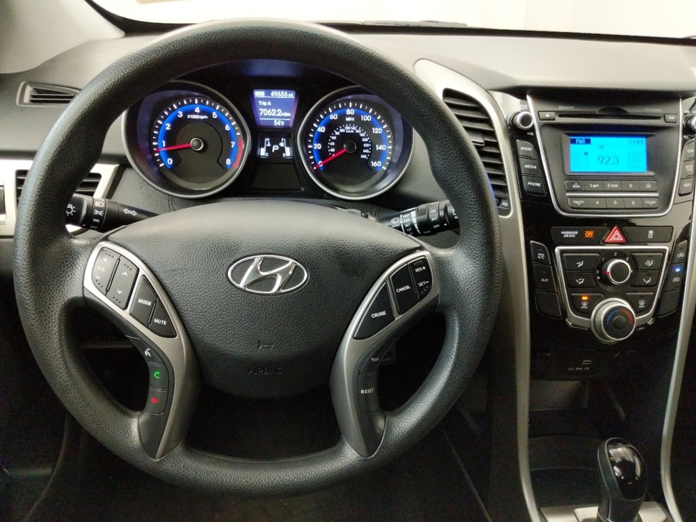 2017 Hyundai Elantra - Driver Dash