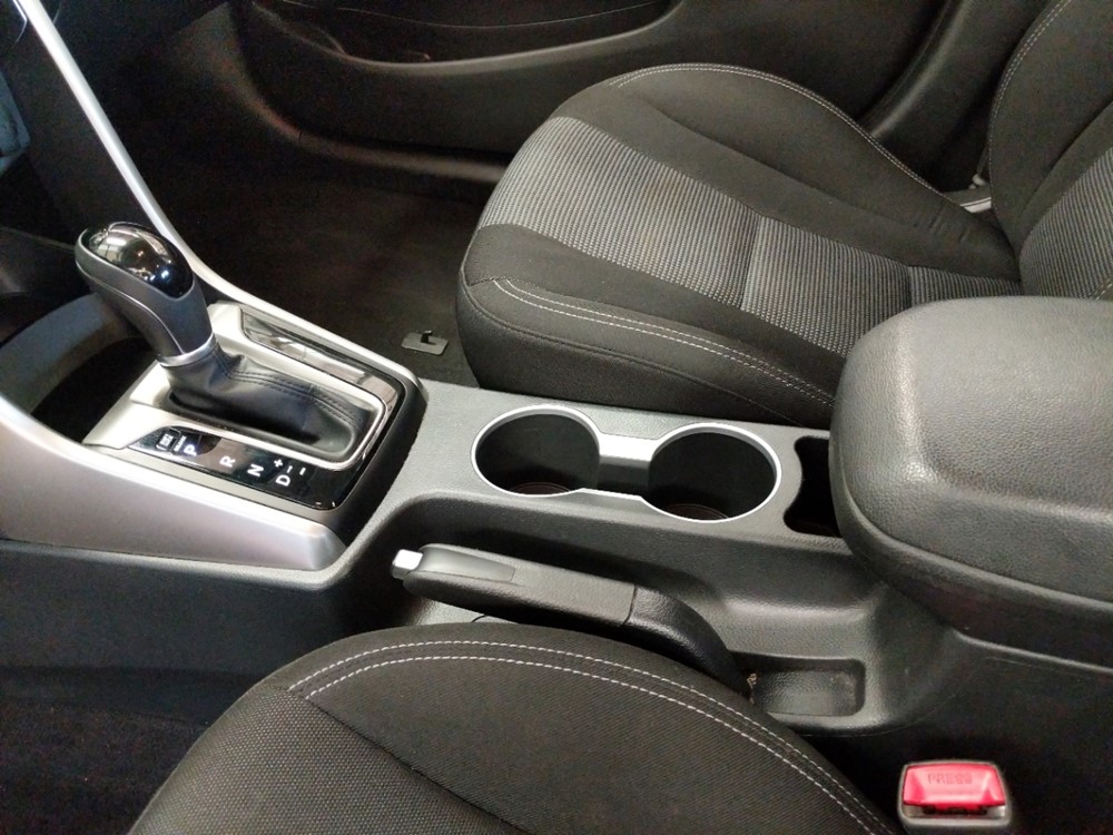 2017 Hyundai Elantra - Center Console/Cup Holders