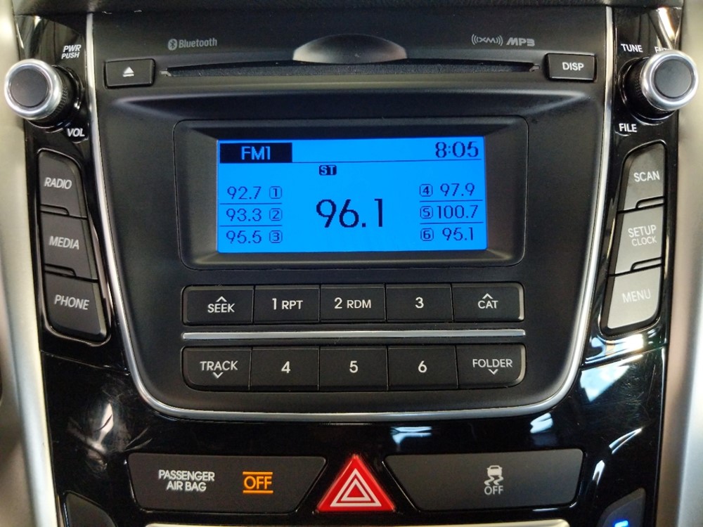 2017 Hyundai Elantra - Stereo Package