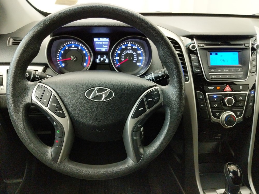 2017 Hyundai Elantra - Driver Dash