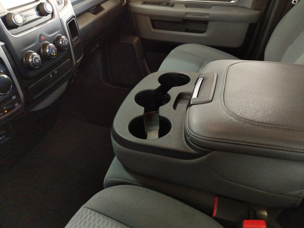 2017 Dodge Ram 1500 - Center Console/Cup Holders