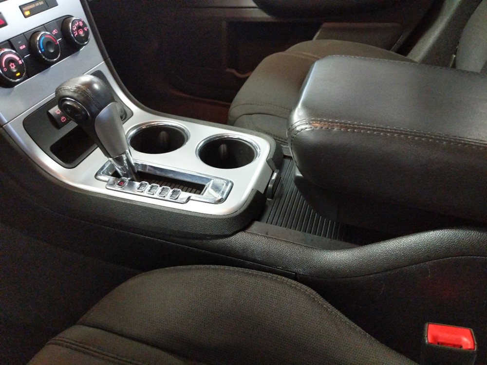2011 GMC Acadia - Center Console/Cup Holders