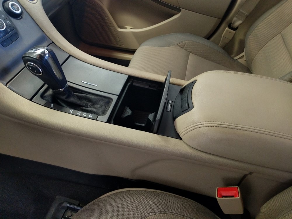 2013 Ford Taurus - Center Console/Cup Holders