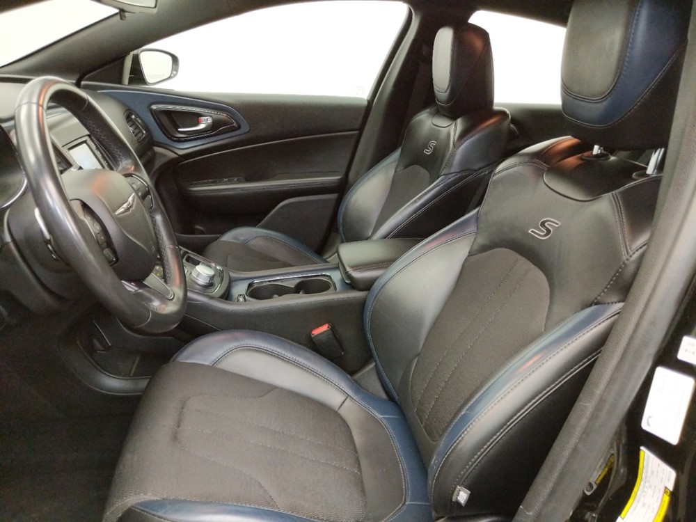 2015 Chrysler 200 - Driver Front Seat