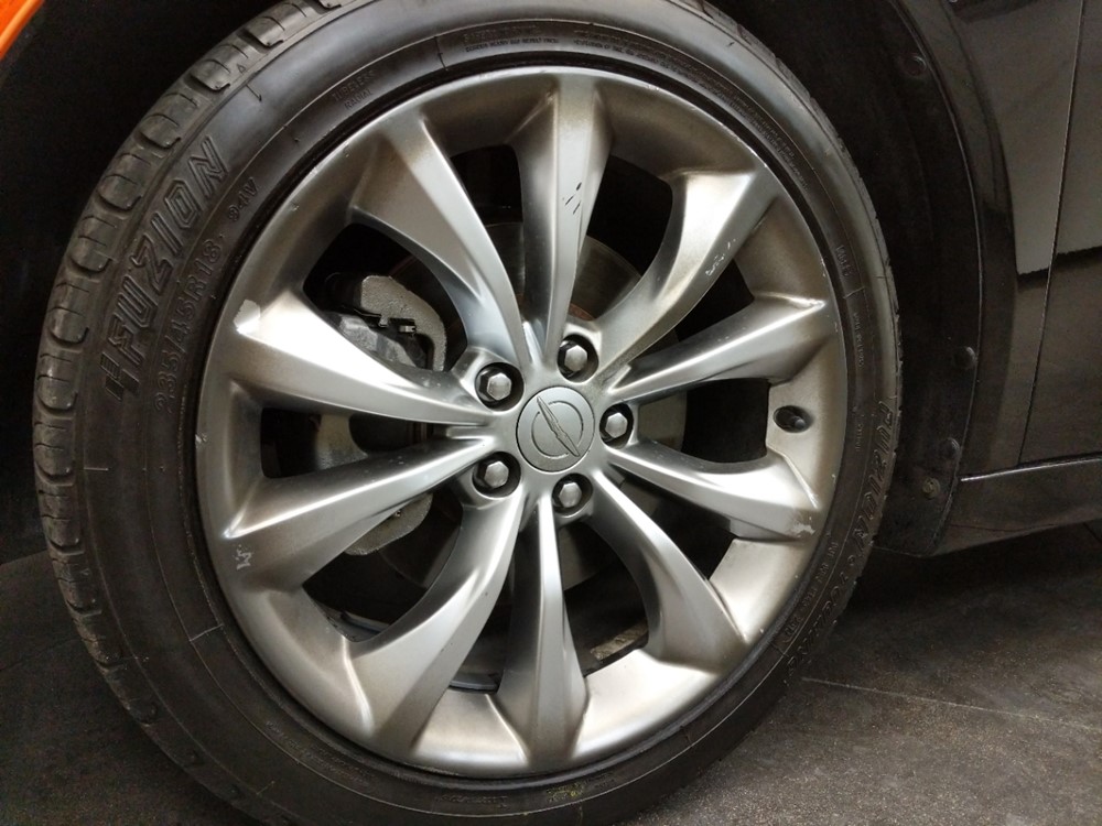 2015 Chrysler 200 - Wheel
