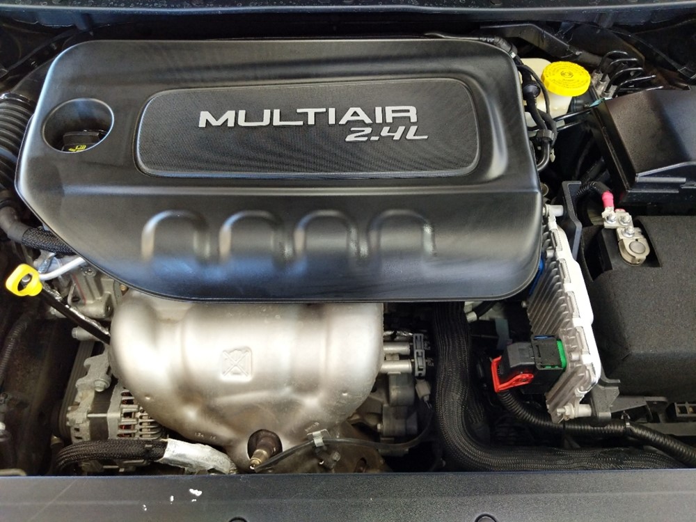 2015 Chrysler 200 - Engine