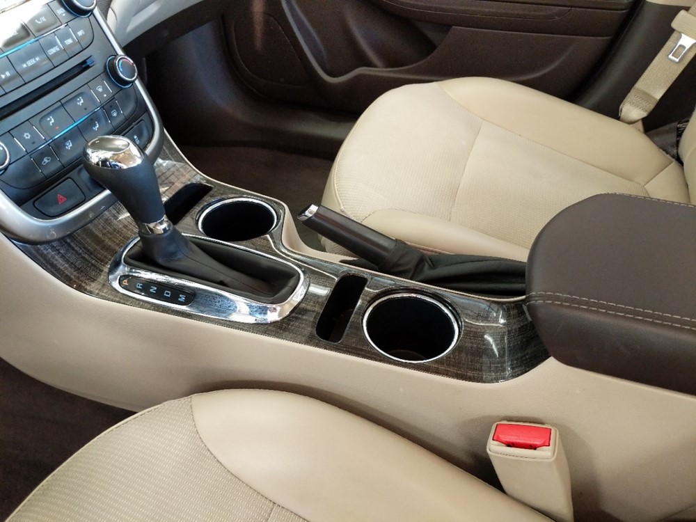 2016 Chevrolet Malibu - Center Console/Cup Holders