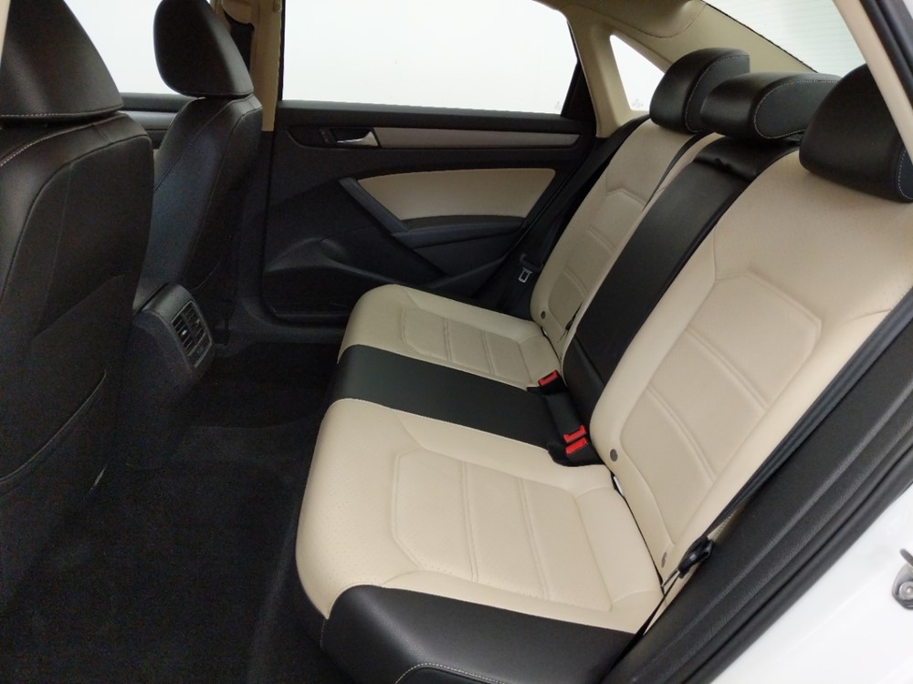 2015 Volkswagen Passat - Driver Rear Seat