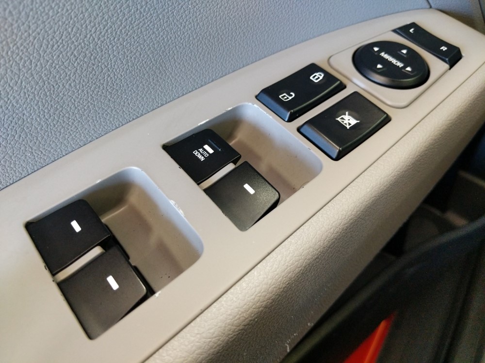 2017 Hyundai Elantra - Driver Power Windows/Lock Control