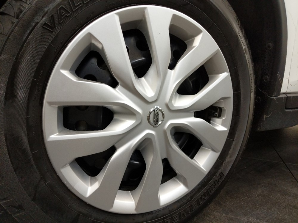 2016 Nissan Rogue - Wheel