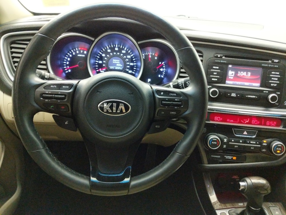 2015 Kia Optima - Driver Dash