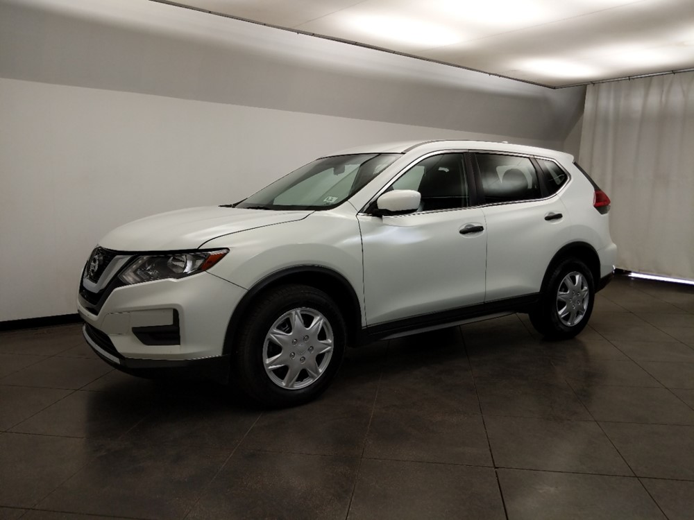 2017 Nissan Rogue - Driver Front Side