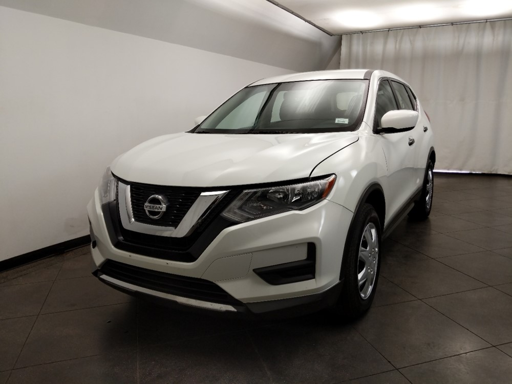 2017 Nissan Rogue - Driver Front Hood