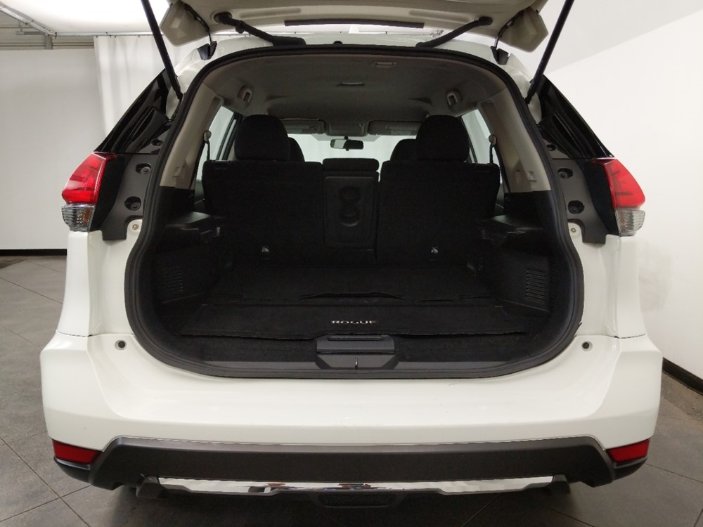 2017 Nissan Rogue - Trunk