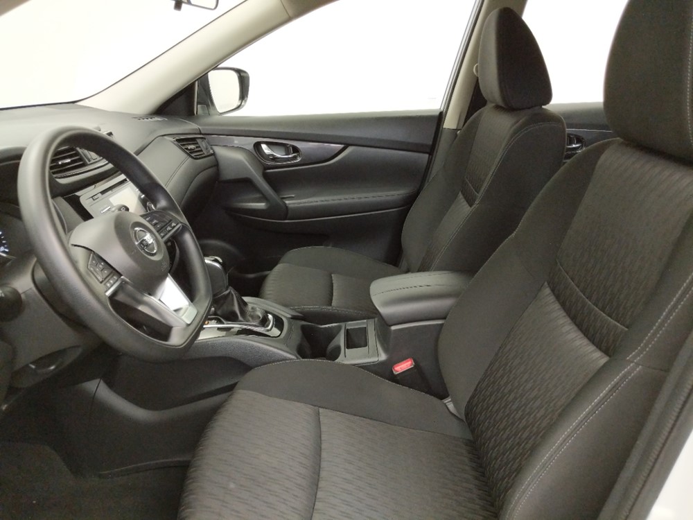 2017 Nissan Rogue - Driver Front Seat