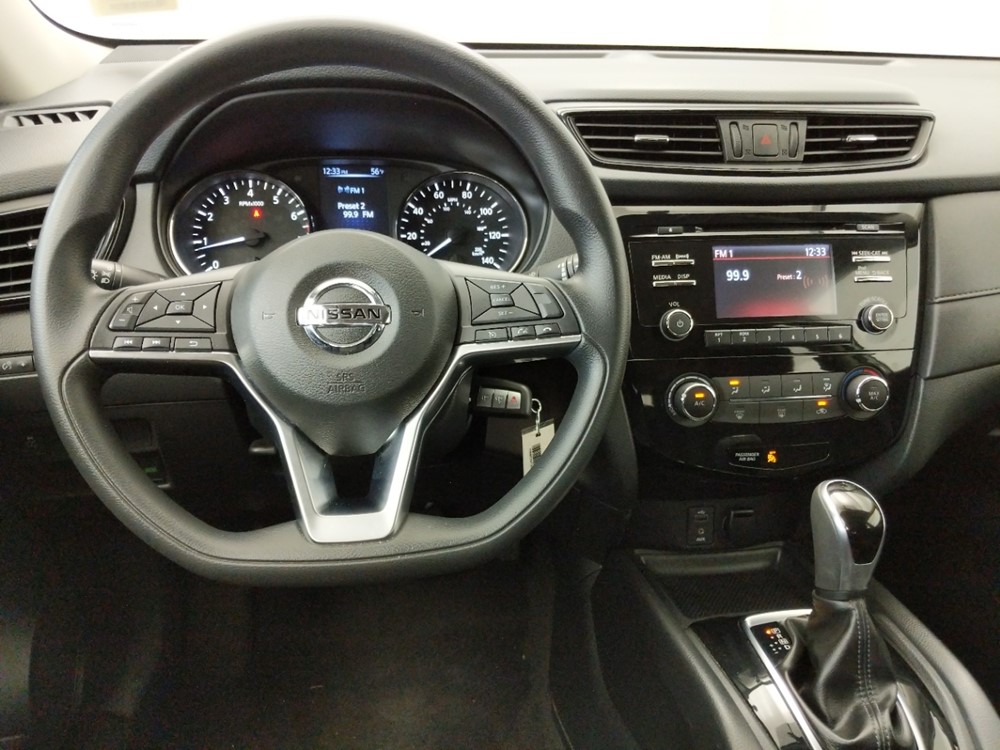 2017 Nissan Rogue - Driver Dash
