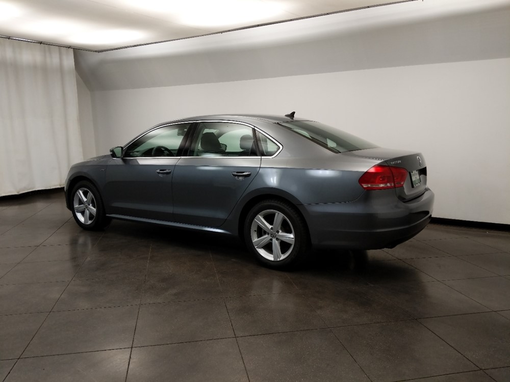 2015 Volkswagen Passat - Driver Rear Side