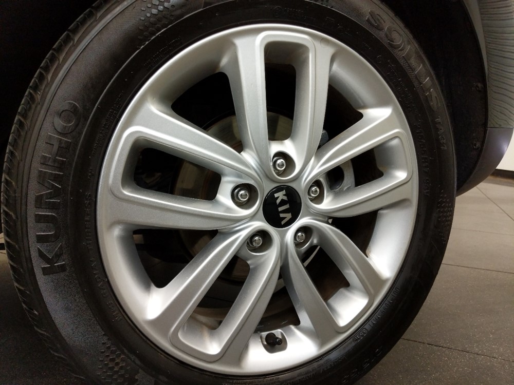 2017 Kia Soul - Wheel
