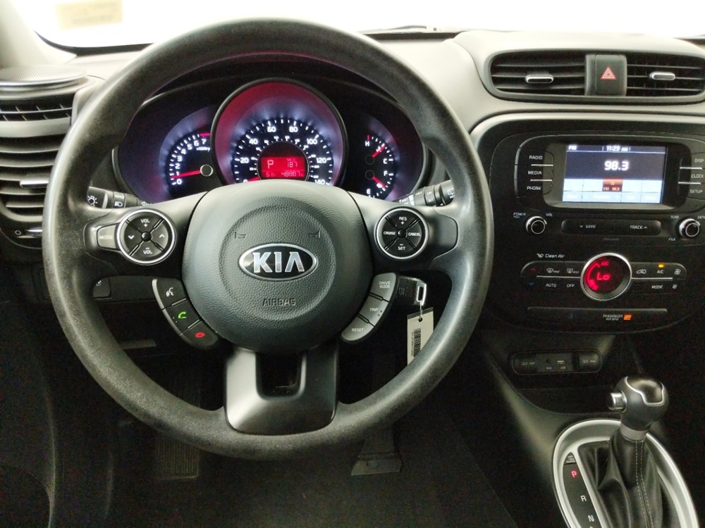 2017 Kia Soul - Driver Dash