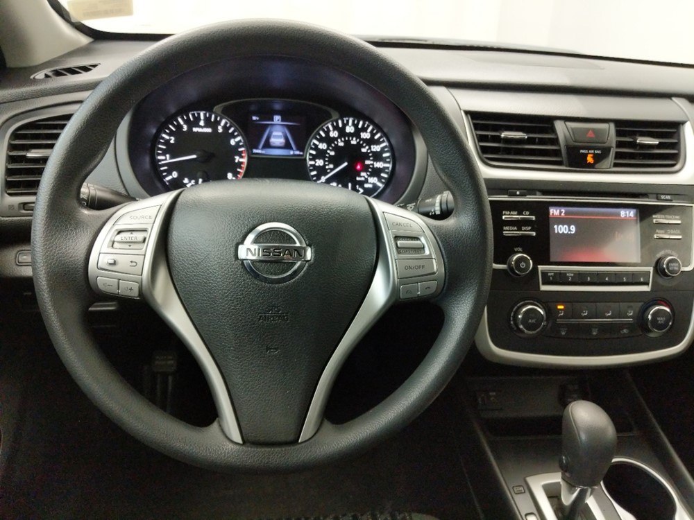 2016 Nissan Altima - Driver Dash