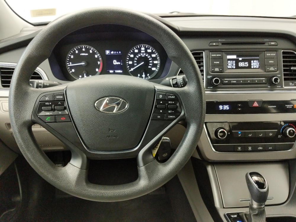 2017 Hyundai Sonata - Driver Dash