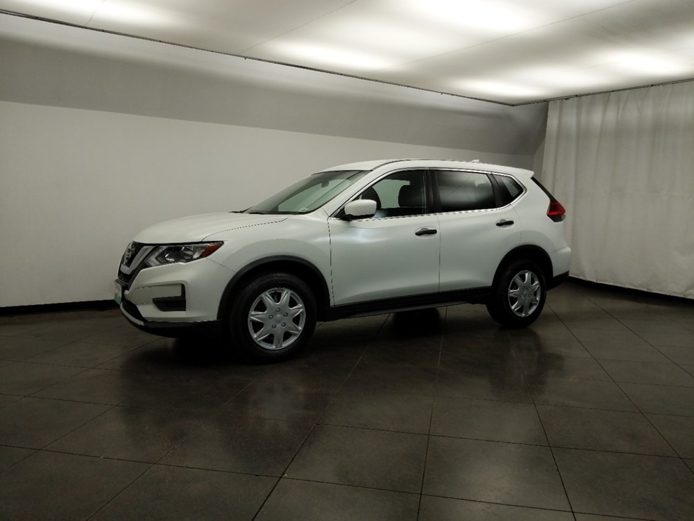 2017 Nissan Rogue - Driver Front Side