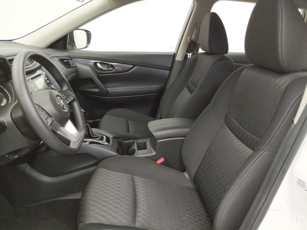 2017 Nissan Rogue - Driver Front Seat