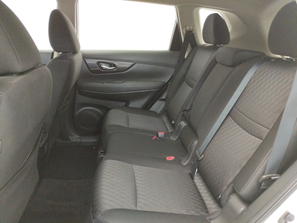 2017 Nissan Rogue - Driver Rear Seat