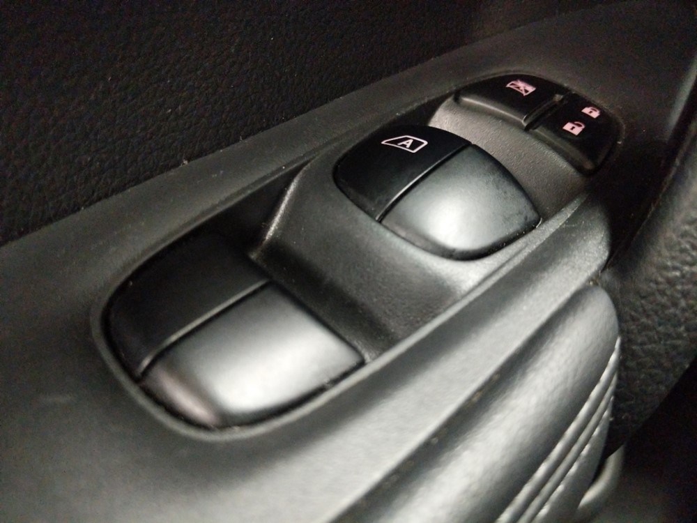 2017 Nissan Rogue - Driver Power Windows/Lock Control