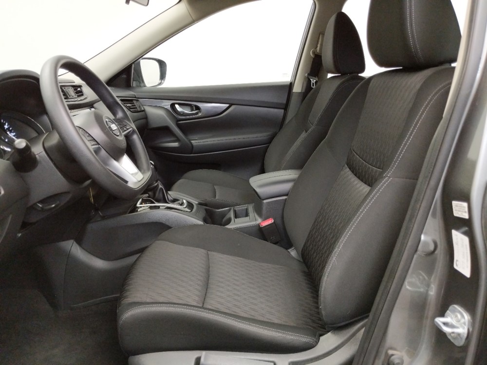 2017 Nissan Rogue - Driver Front Seat