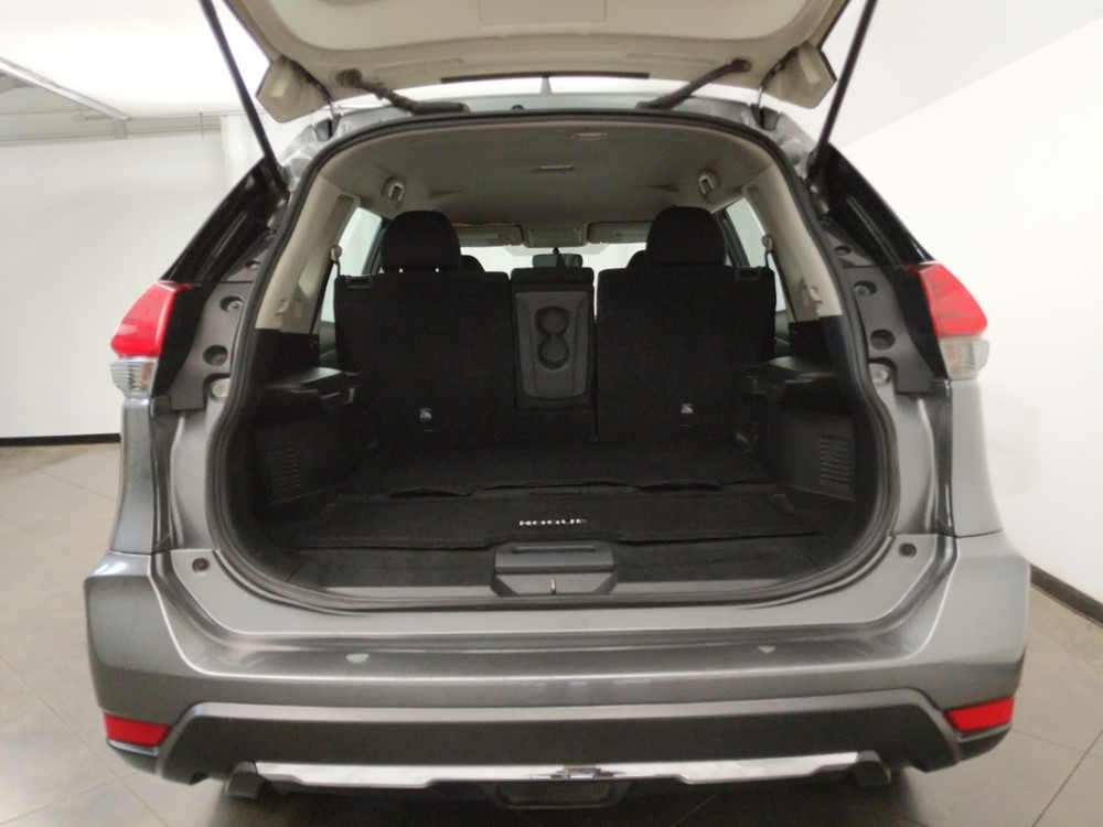 2017 Nissan Rogue - Trunk