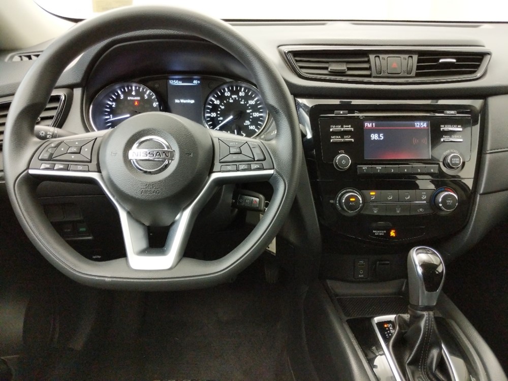 2017 Nissan Rogue - Driver Dash