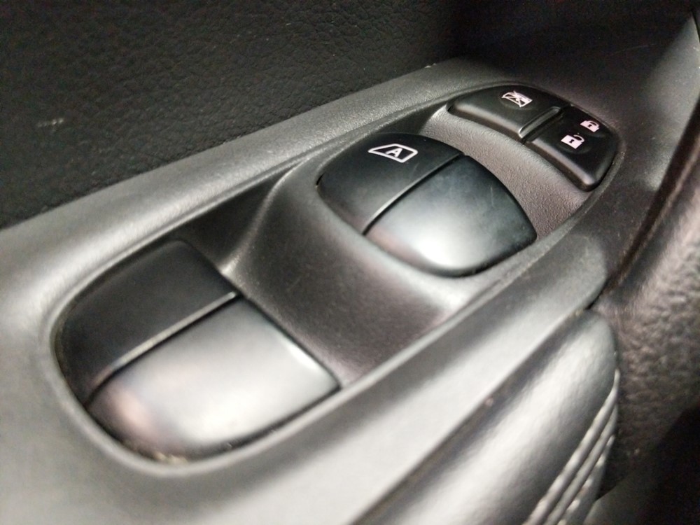 2017 Nissan Rogue - Driver Power Windows/Lock Control