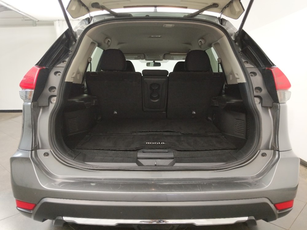 2017 Nissan Rogue - Trunk