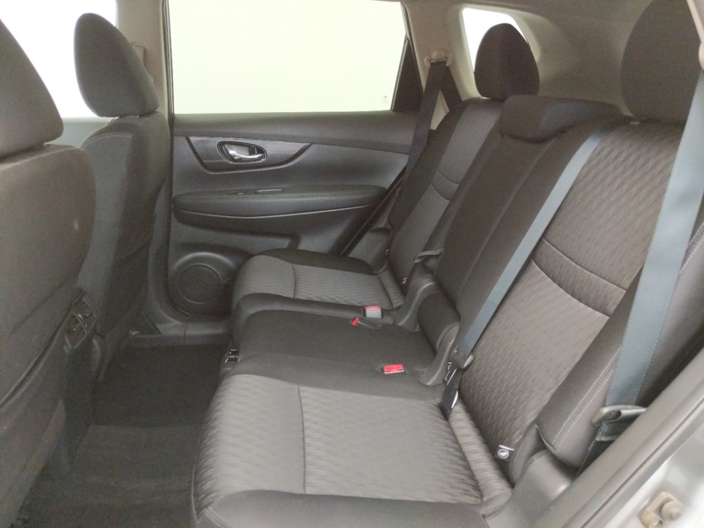 2017 Nissan Rogue - Driver Rear Seat