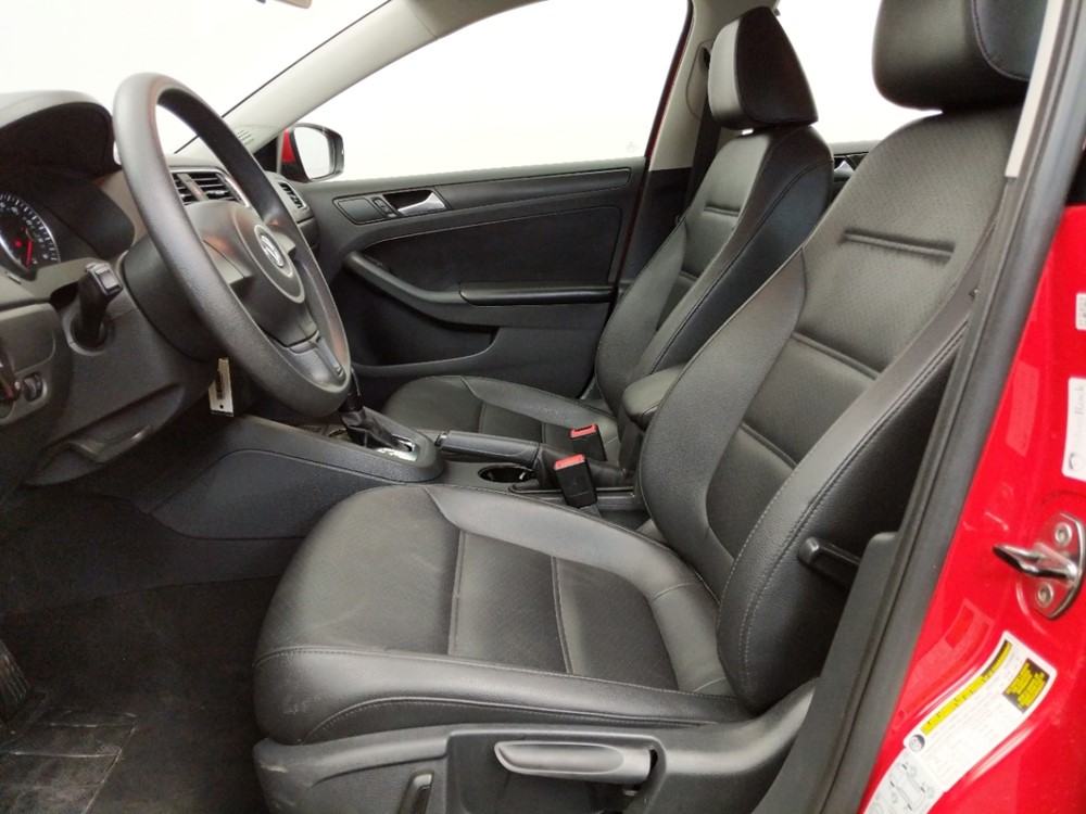 2014 Volkswagen Jetta - Driver Front Seat