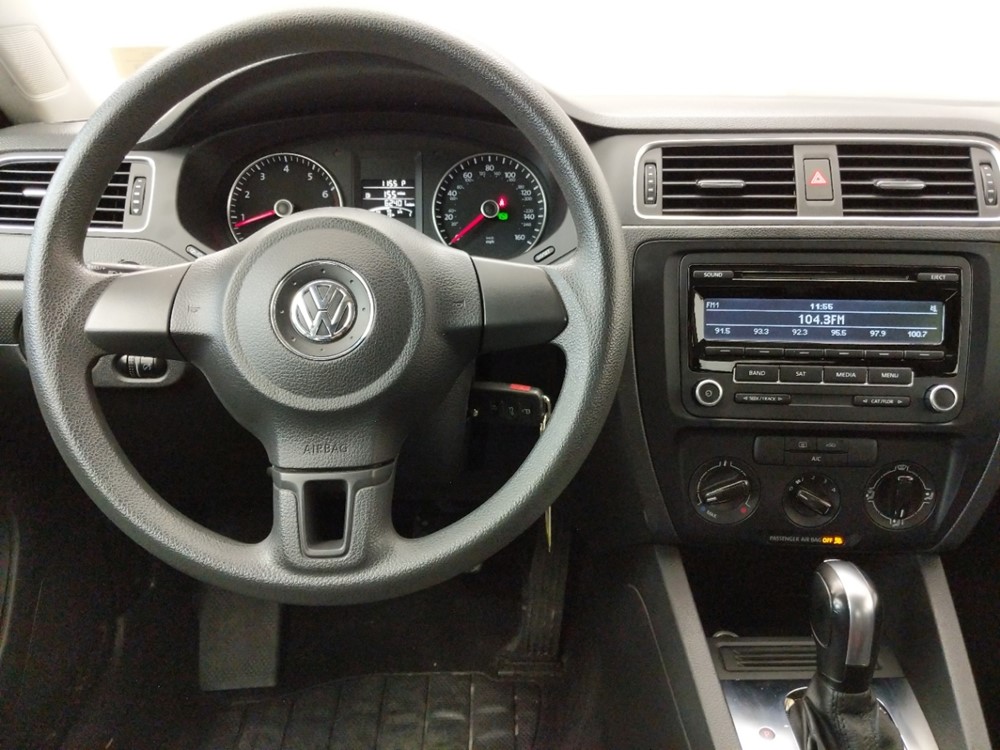 2014 Volkswagen Jetta - Driver Dash
