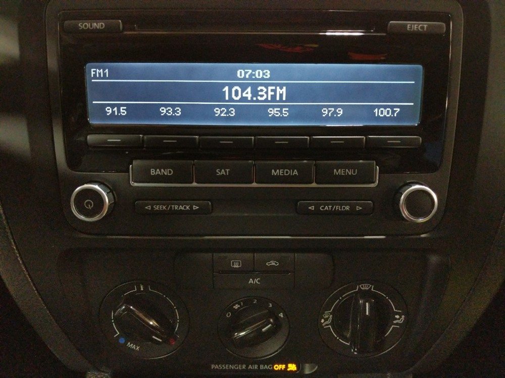 2014 Volkswagen Jetta - Stereo Package