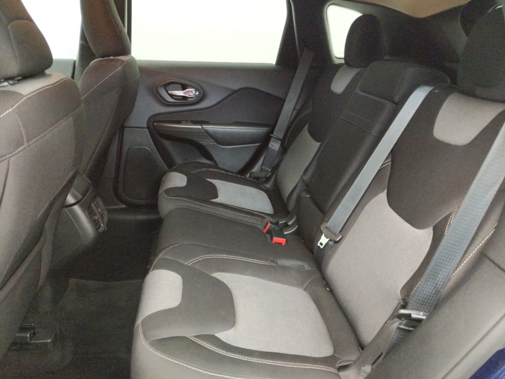 2015 Jeep Cherokee - Driver Rear Seat
