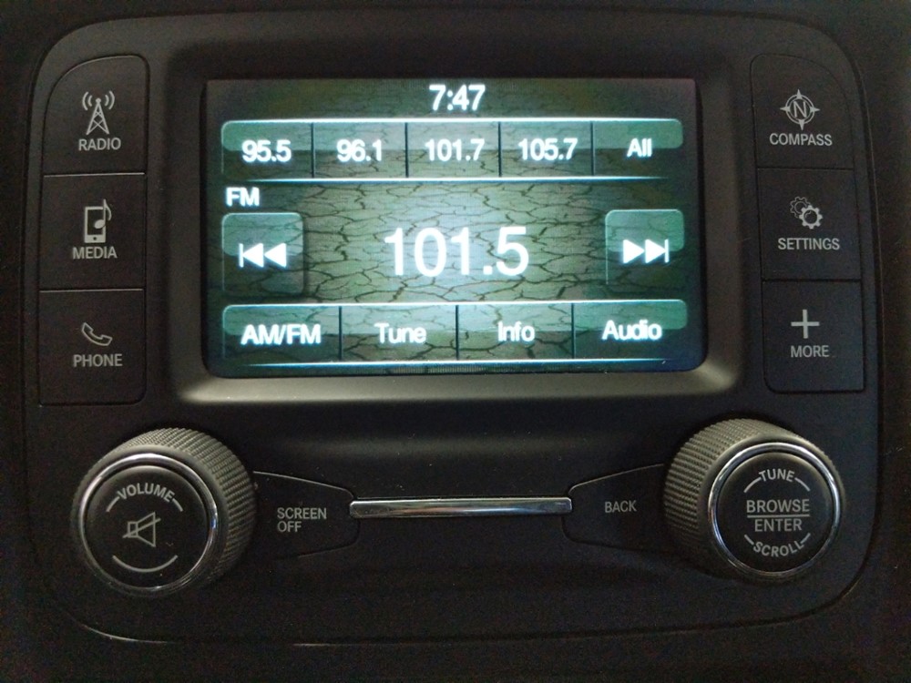 2015 Jeep Cherokee - Stereo Package