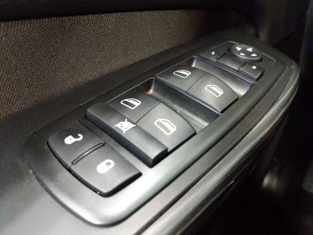 2015 Jeep Cherokee - Driver Power Windows/Lock Control