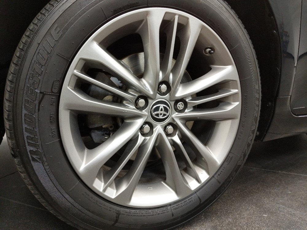 2016 Toyota Camry - Wheel