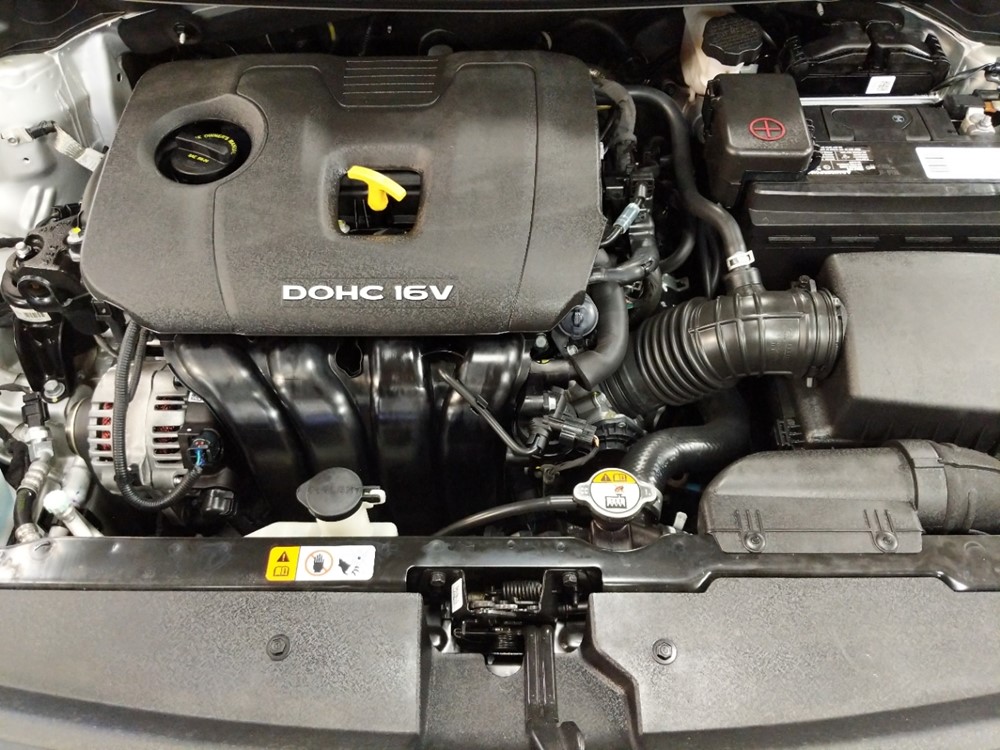 2017 Kia Forte - Engine