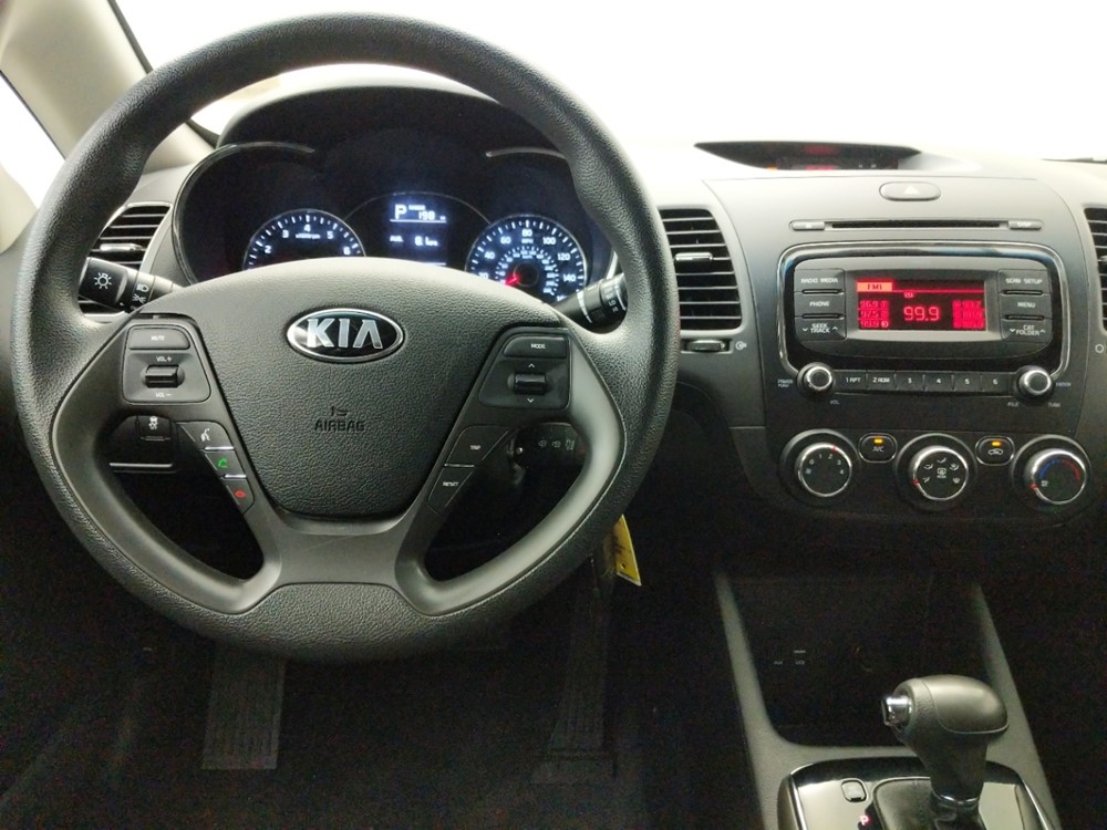 2017 Kia Forte - Driver Dash